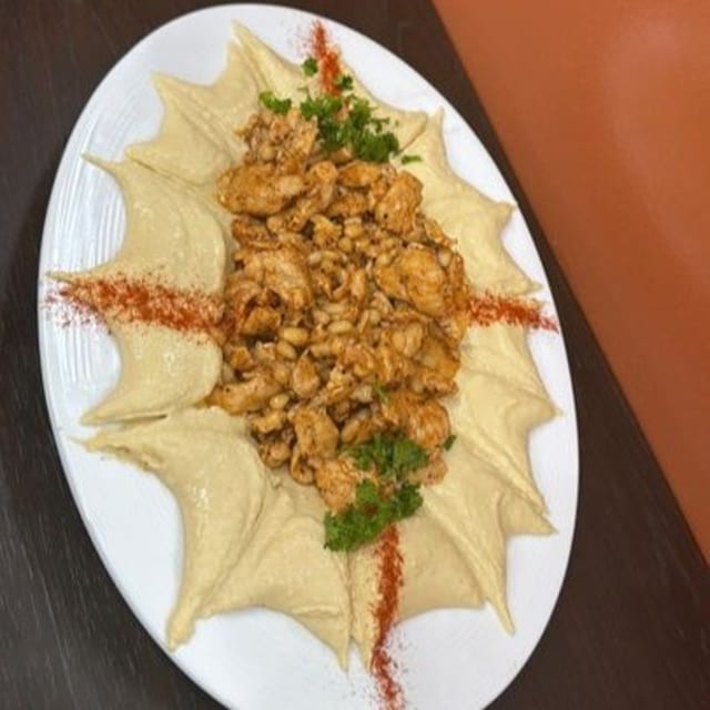 Hummus with Chicken Dinner.